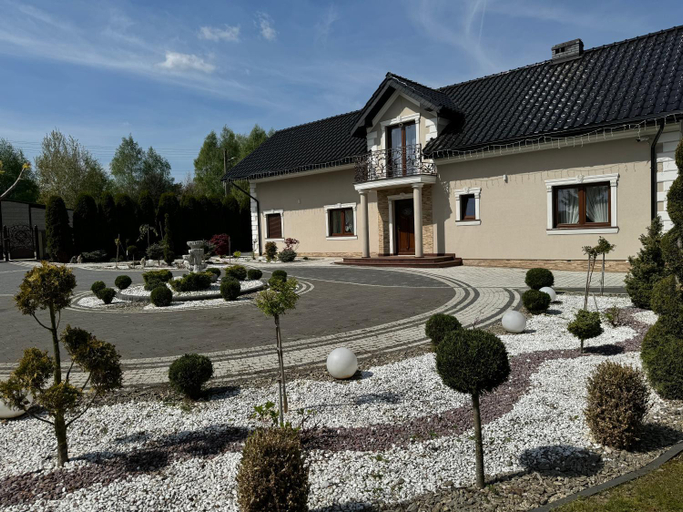 Others 4, Agroturystyka Domilo Mzyki, Częstochowa