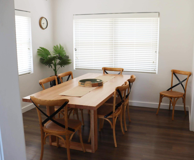Dining Room 6