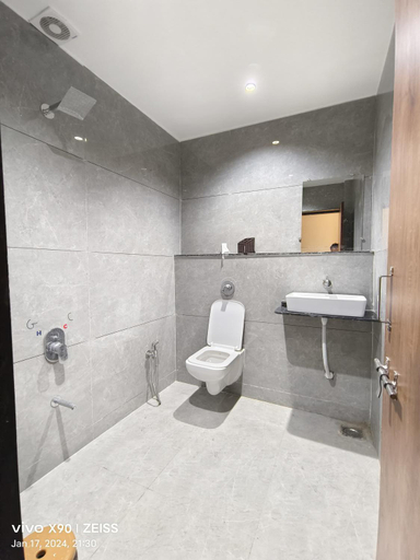 Bathroom 3, Hotel The Grand Khodiyar, Mahesana