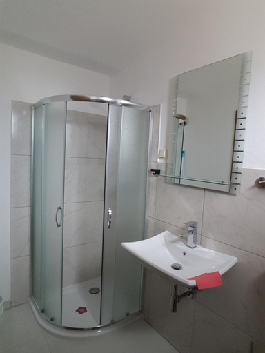 Bathroom 3, Apartments Megi, Biograd na Moru