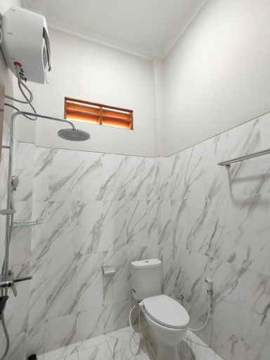 Bathroom 8