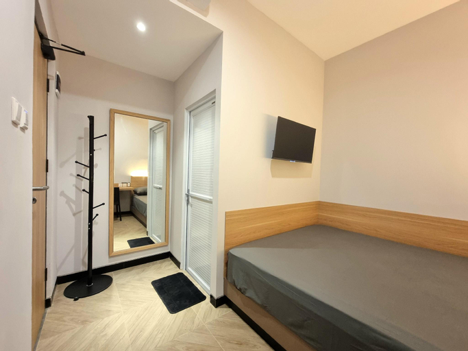 Bedroom 12