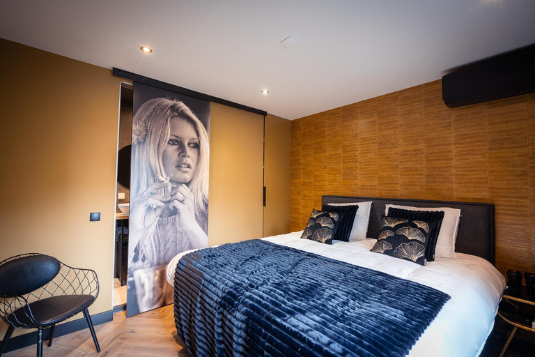 Others 2, B&B Bardot, Purmerend