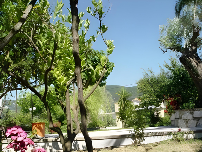 Others 5, Pansion Episkopi Studios, Thessaly