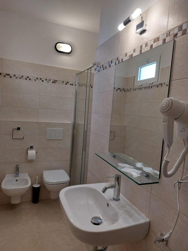Bathroom 3, Hotel Villa Aurora, Rimini