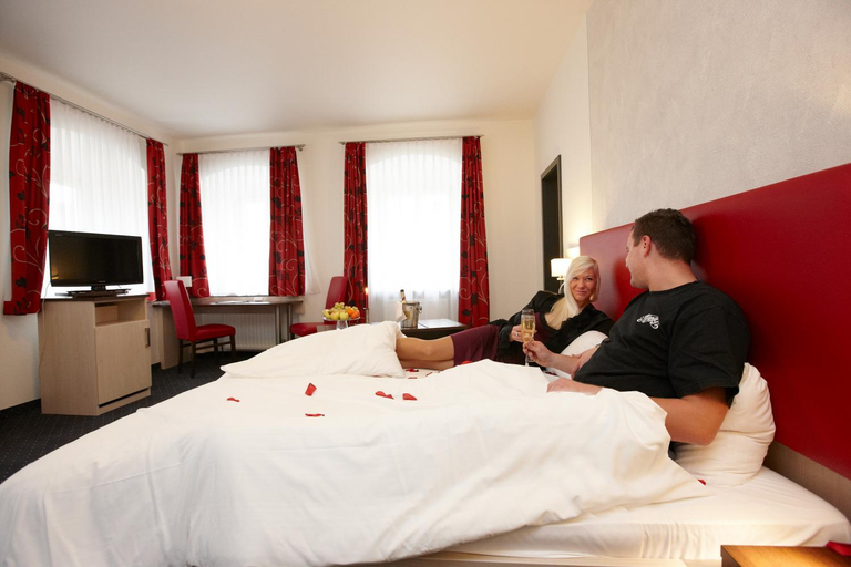 Bedroom, Hotel am Markt, Roth