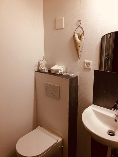 Bathroom 3, B&B Baren, Seftigen
