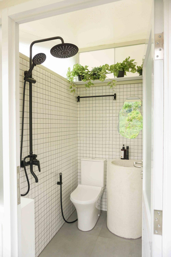 Bathroom 5, Over Easy Glamping Site, Bandung