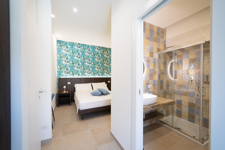 Others 3, NUMISIA Guest House, Latina