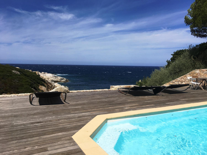 Others 5, Castelia, Haute-Corse