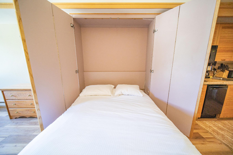 Bedroom 3, Slopeside 2736A, Summit