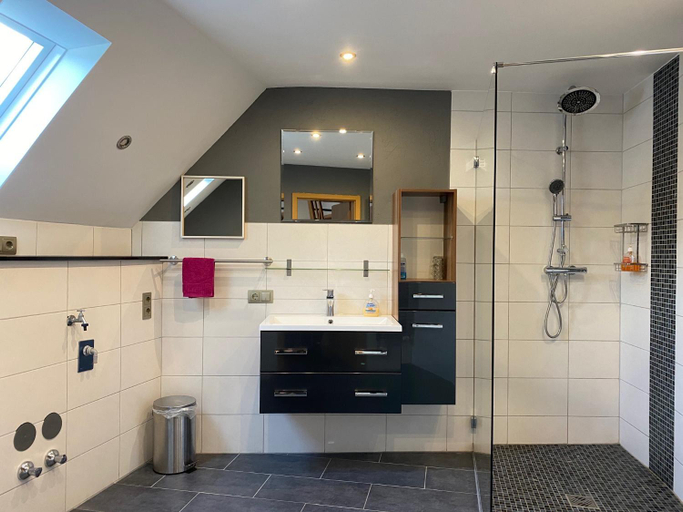 Bathroom 5, Vintage Apartment, Ahrweiler