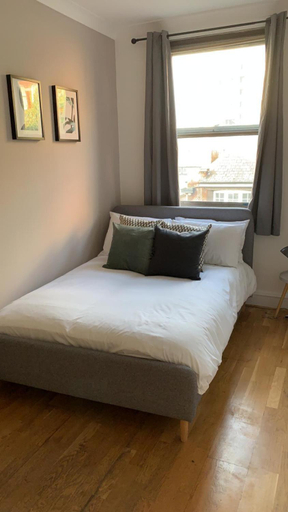 Others 4, Chancery Lane Residences, London