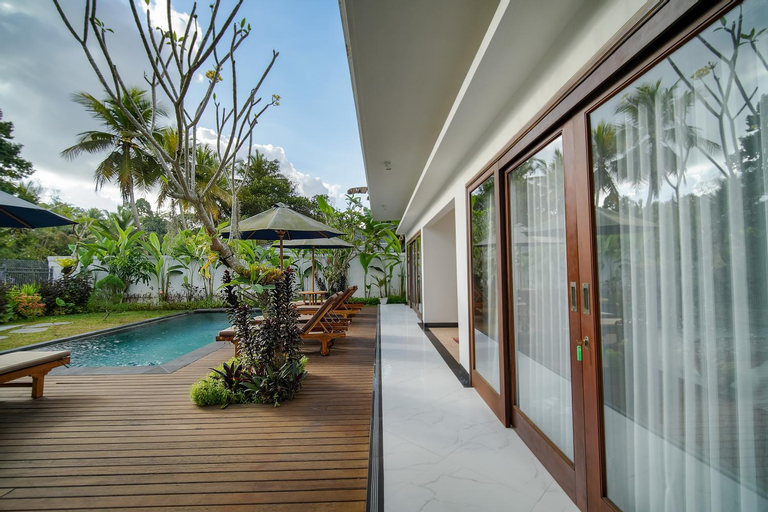 Swimming Pool 6