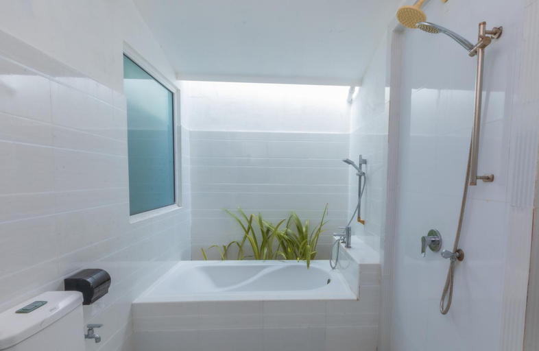 Bathroom 3, Karanka Villa @ Mahibadhoo