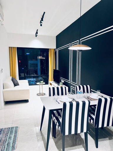 Dining Room 13