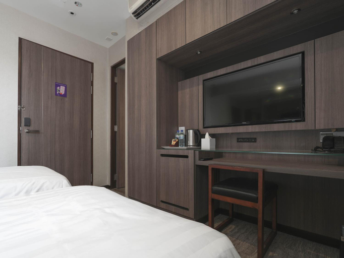 Bedroom 16