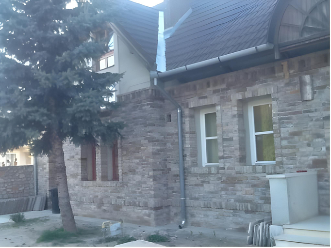 Others 4, Petra Vendeghaz, Szekszárd