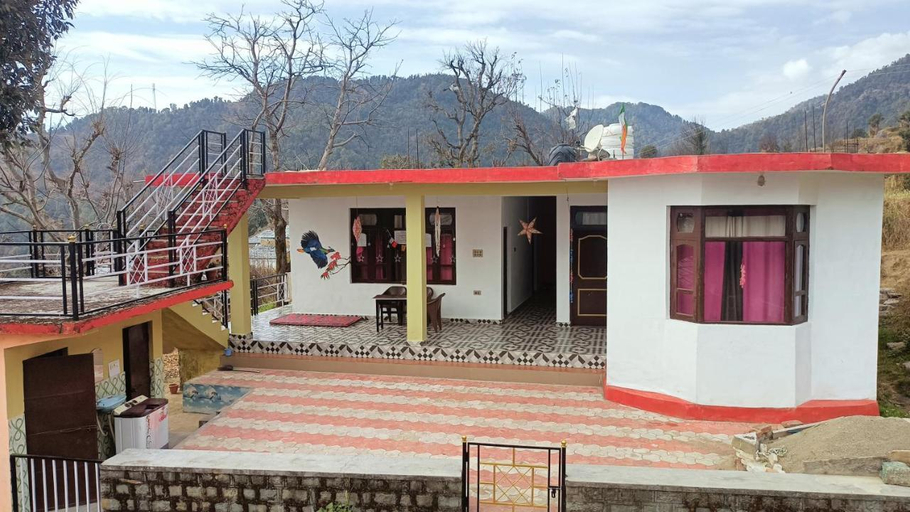 Others 4, Kareri Wayfarer, Kangra