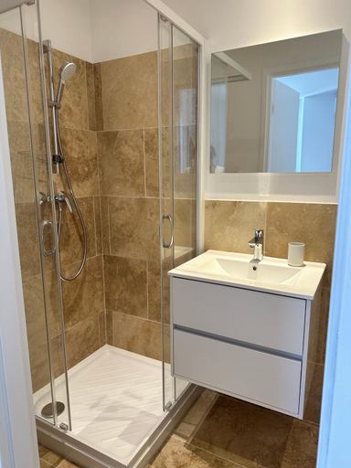 Bathroom 3, Residence Terminus - appartements, Var