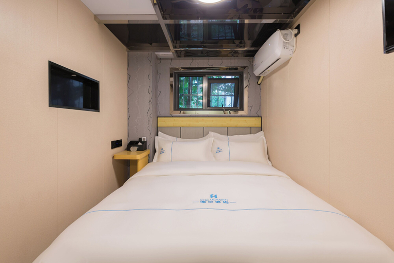 Bedroom 2, Dequan Chaoyang Park Hotel, Beijing