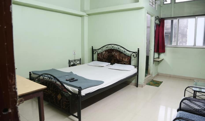 Bedroom, Anand Mahal Hotel, Nagpur
