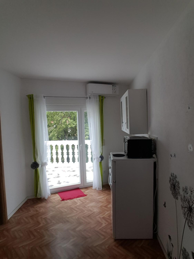 Others 4, Apartments Megi, Biograd na Moru