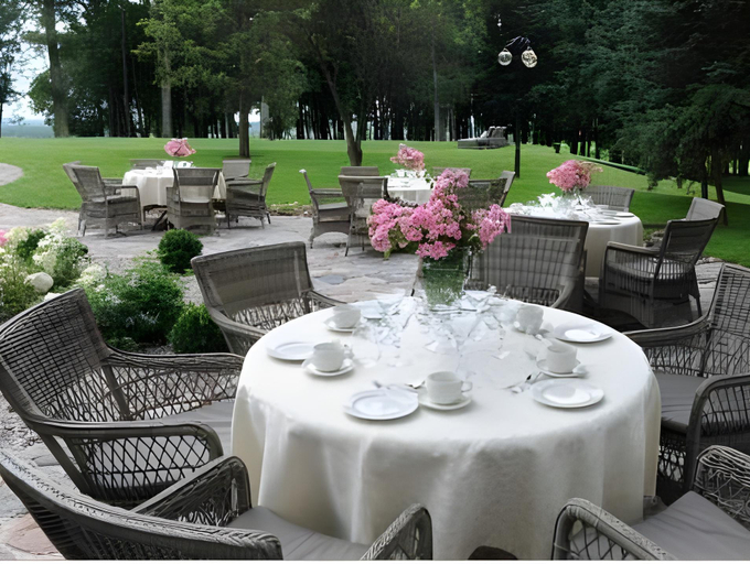 Others 5, Zespol Palacowy Pacoltowo na wylacznosc, Olsztyn