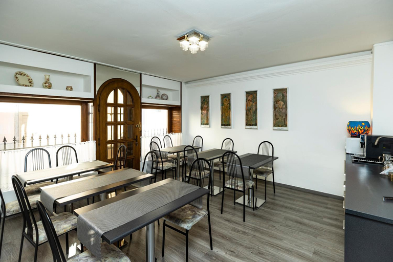 Others 5, Dobo Vendeghaz, Eger