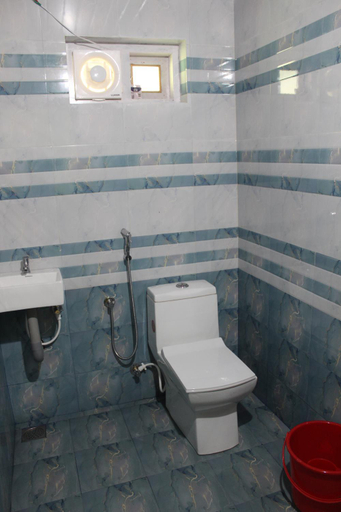 Bathroom 1, Green Miles Resort, Thiruvananthapuram