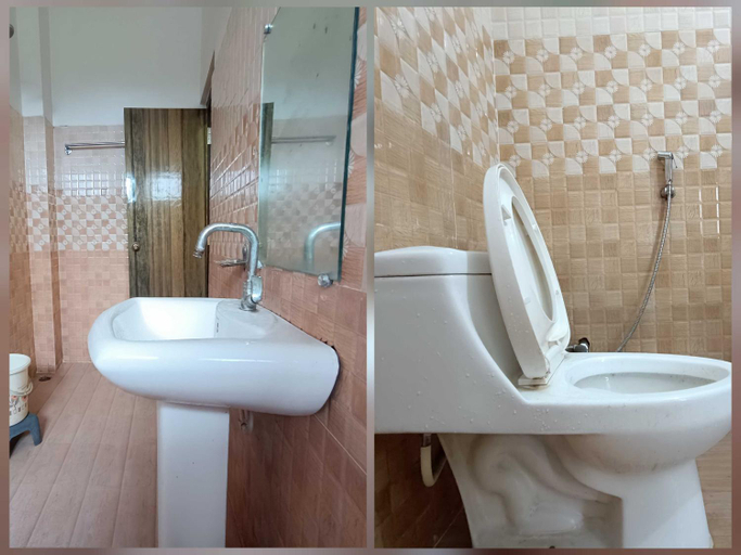 Bathroom, Hotel O Home HR Homes, Faizabad