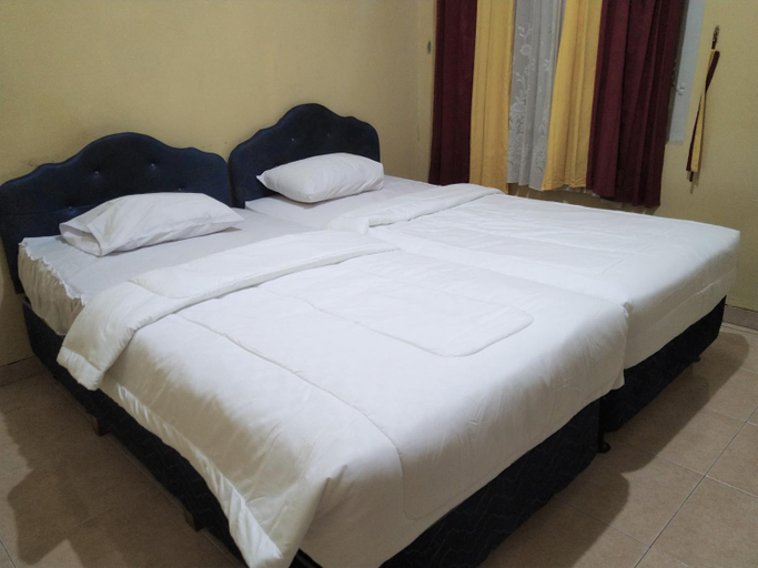 Bedroom 13