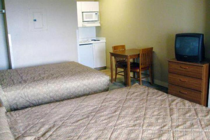 Others 1, Extended Stay Kansas City, Kansas City