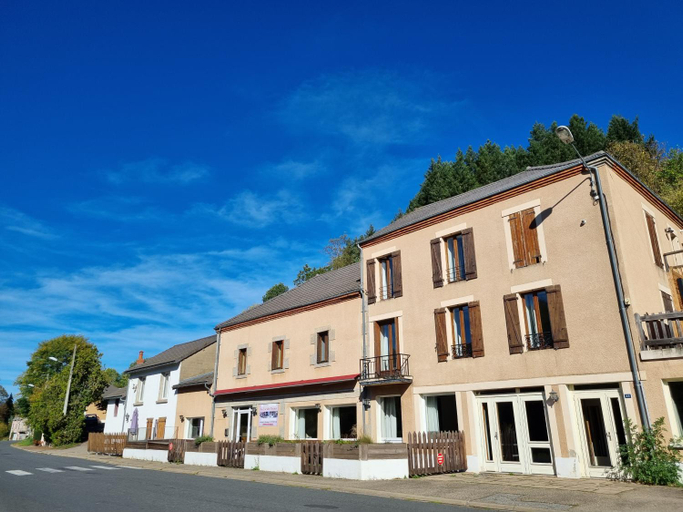 Others 5, Au beau sejour, Allier