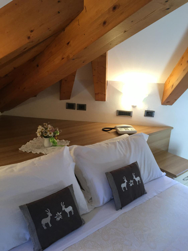Bedroom, Albergo La Bicocca, Trento