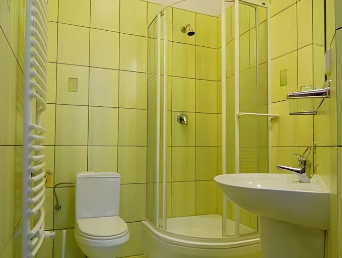 Bathroom 2, Willa Chatka Puchatka, Jelenia Góra