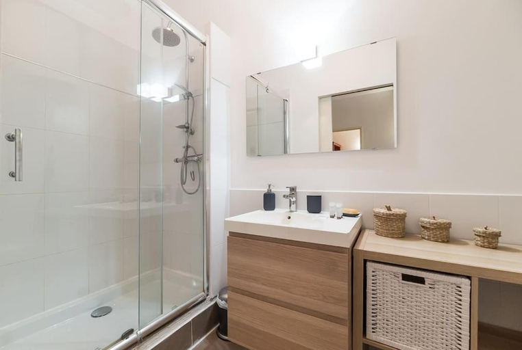 Others 3, Le Five Boroughs, T2 Cosy, Centre Ville, Hérault