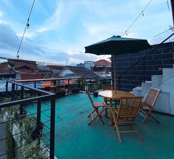Others 5, Dinasty Living Syariah, Bandung