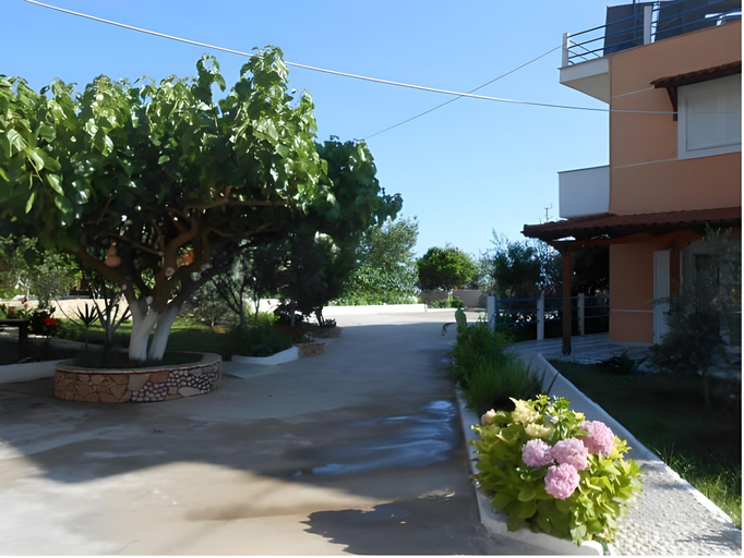Others 5, Yard Paradise Rooms, Vlorës