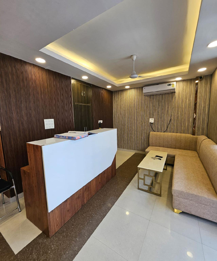 Public Area 2, The Viraat, Gautam Buddha Nagar