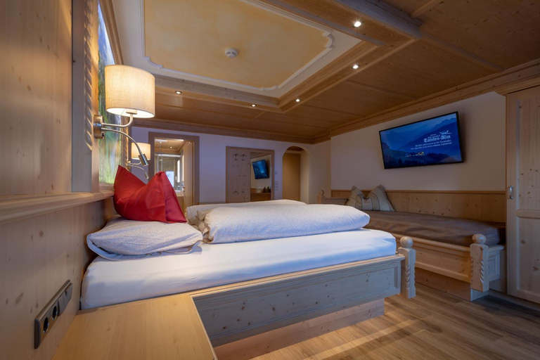 Bedroom 2, Gasthof Tannen - Alm, Schwaz