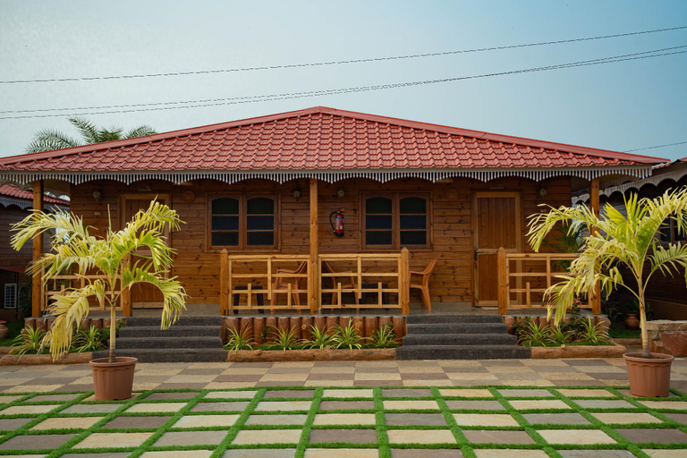 Exterior 7