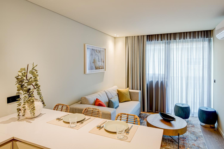 Bedroom, ブリスフル スイーツ ポルト by gaiarooms, Porto
