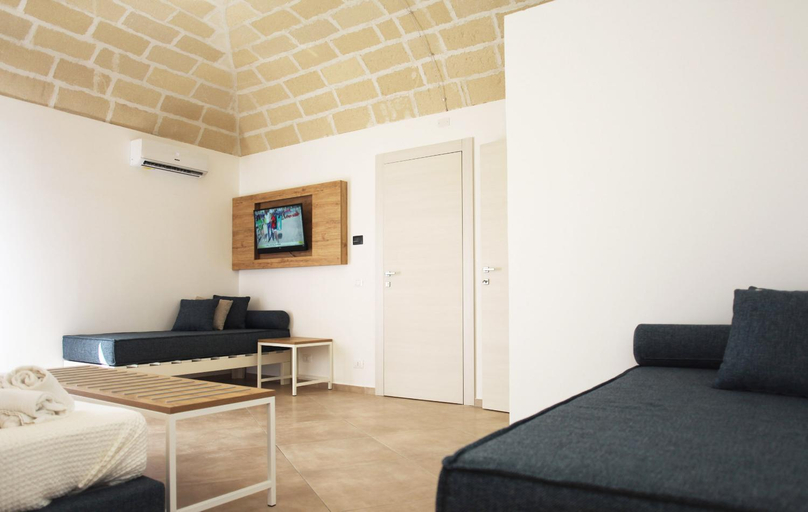 Others 4, Gli Archi garden rooms, Trapani