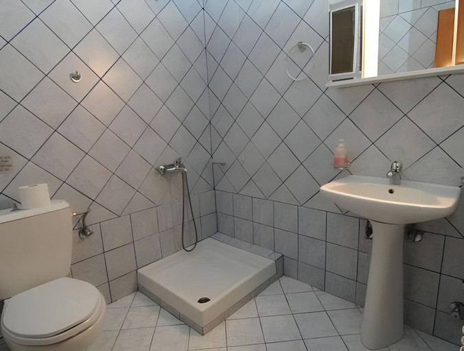 Bathroom, Meni Studios, East Macedonia and Thrace