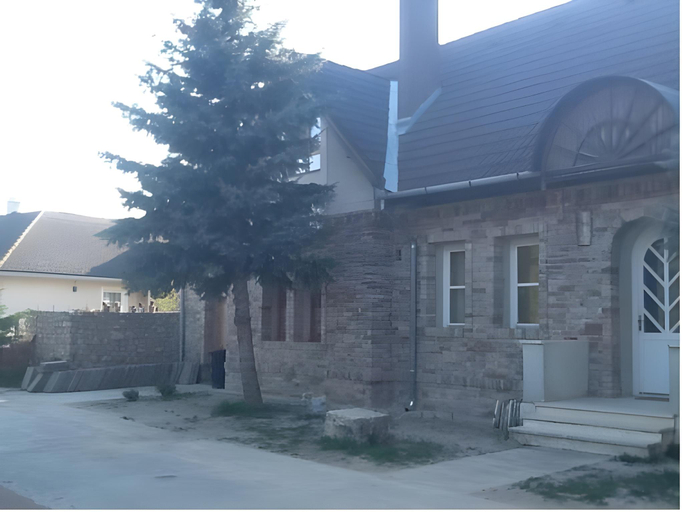Others 5, Petra Vendeghaz, Szekszárd
