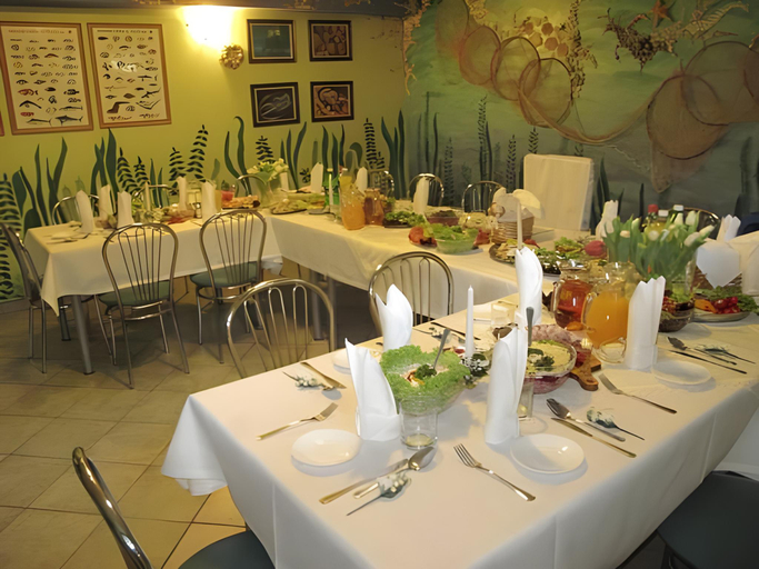 Food & Drinks 4, Hotelik Korona, Warsaw