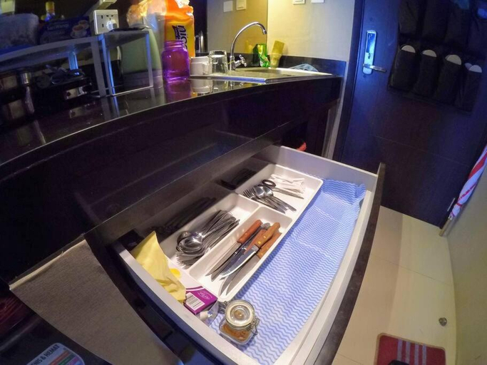 Food & Drinks, Apartment 2BR Single Bed x2 GP Plaza By Travelio, Jakarta Pusat