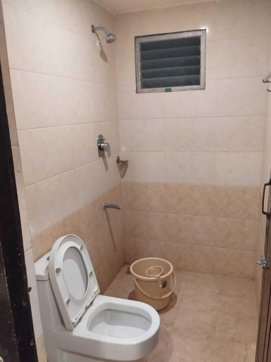 Bathroom 5, Hotel Alankar, Kanniyakumari