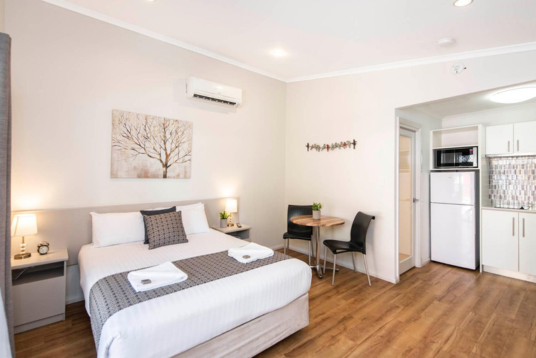 Bedroom 9